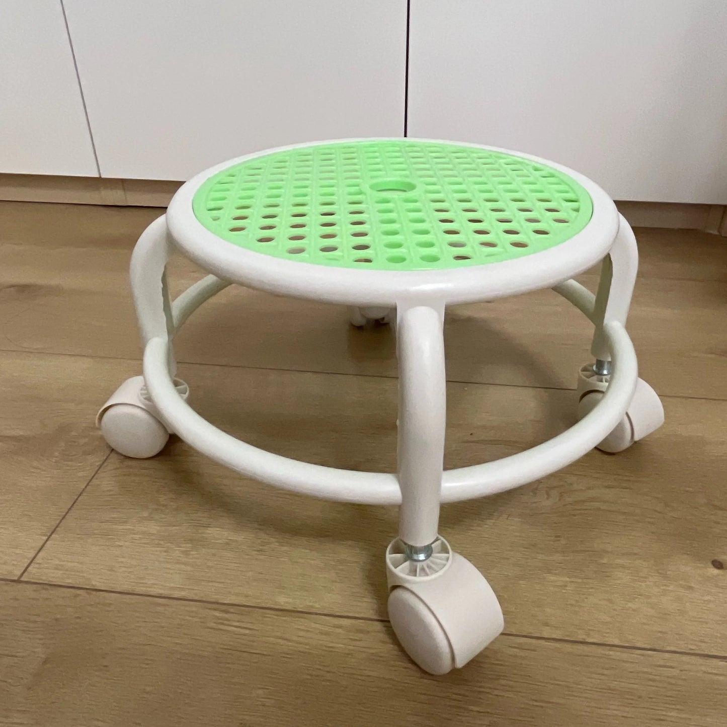 1 piece of circular stool, rotating and silent, circular rolling stool, household lazy stool with wheels, household furniture