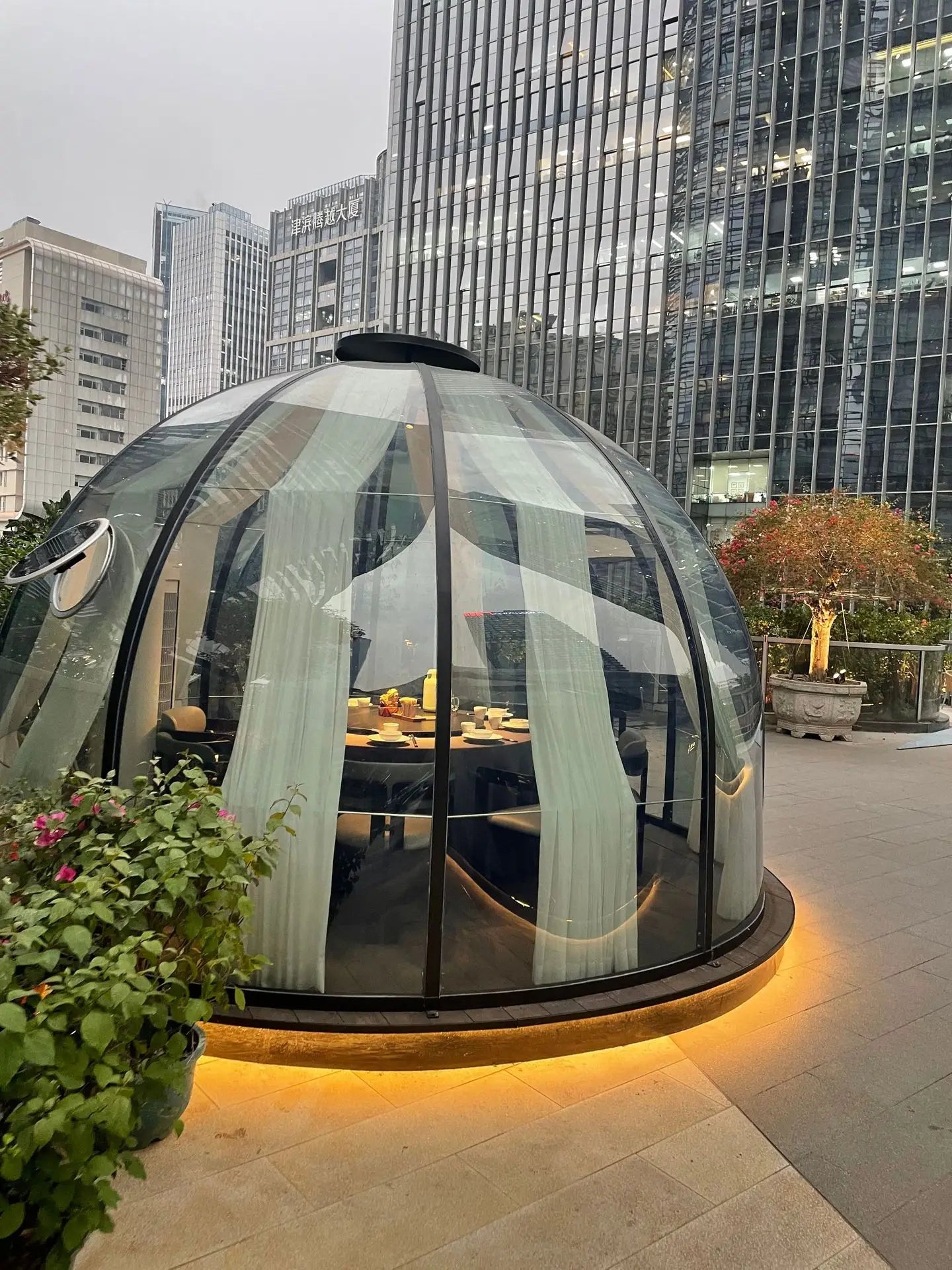 Transparent Dome Tent Aviation Aluminum PC Star Vacancy Cabin Push-pull Mobile PC Tent Restaurant  Sun Room Balcony Room