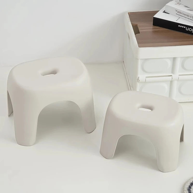 Bedroom Design Stool Nordic Chair Camping Elegant Vanity Stool Ottomans Entrance Portable Sillas Para Sala De Estar Furniture