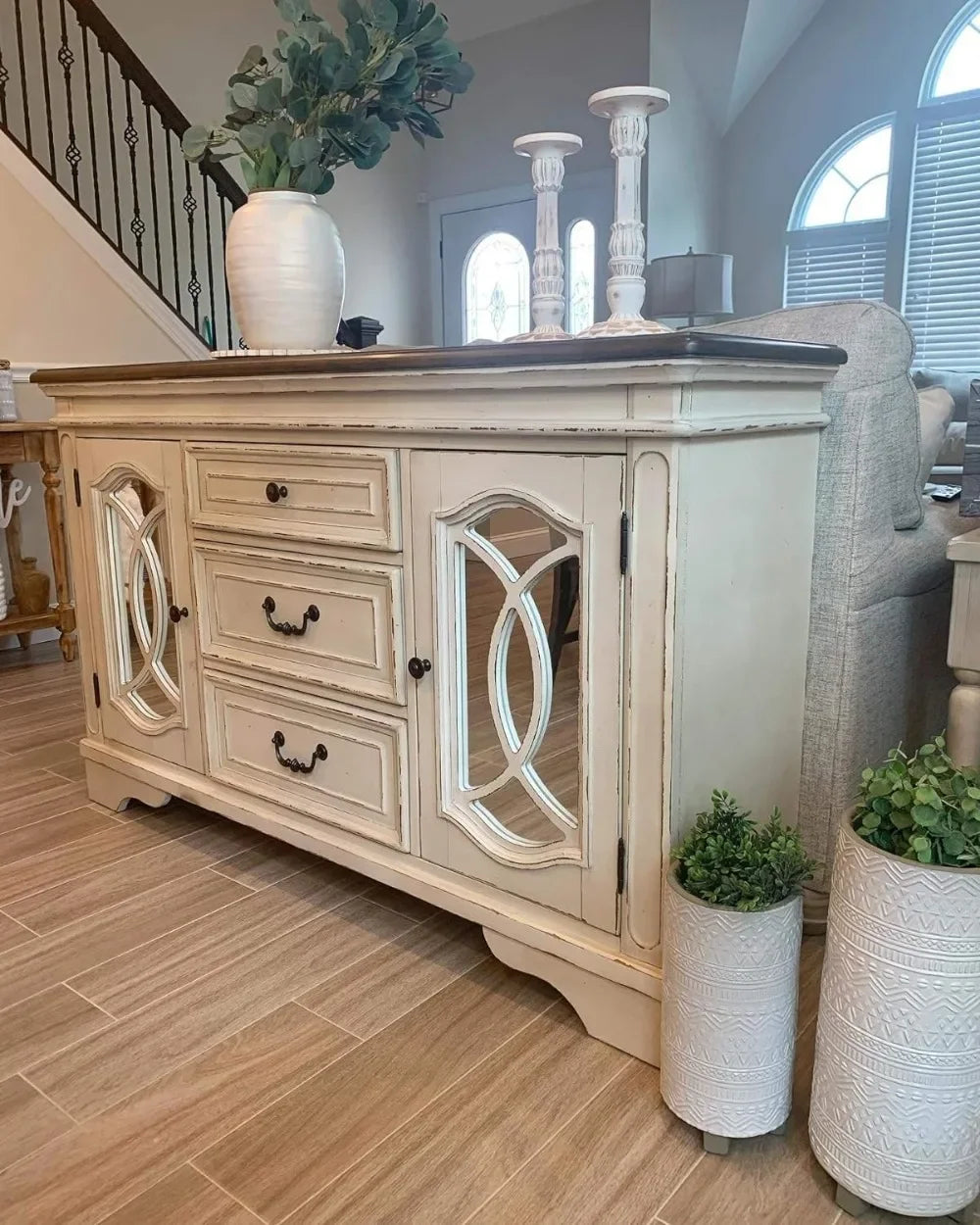 Realyn French Country Distressed Dining Room Buffet or Server, Chipped White