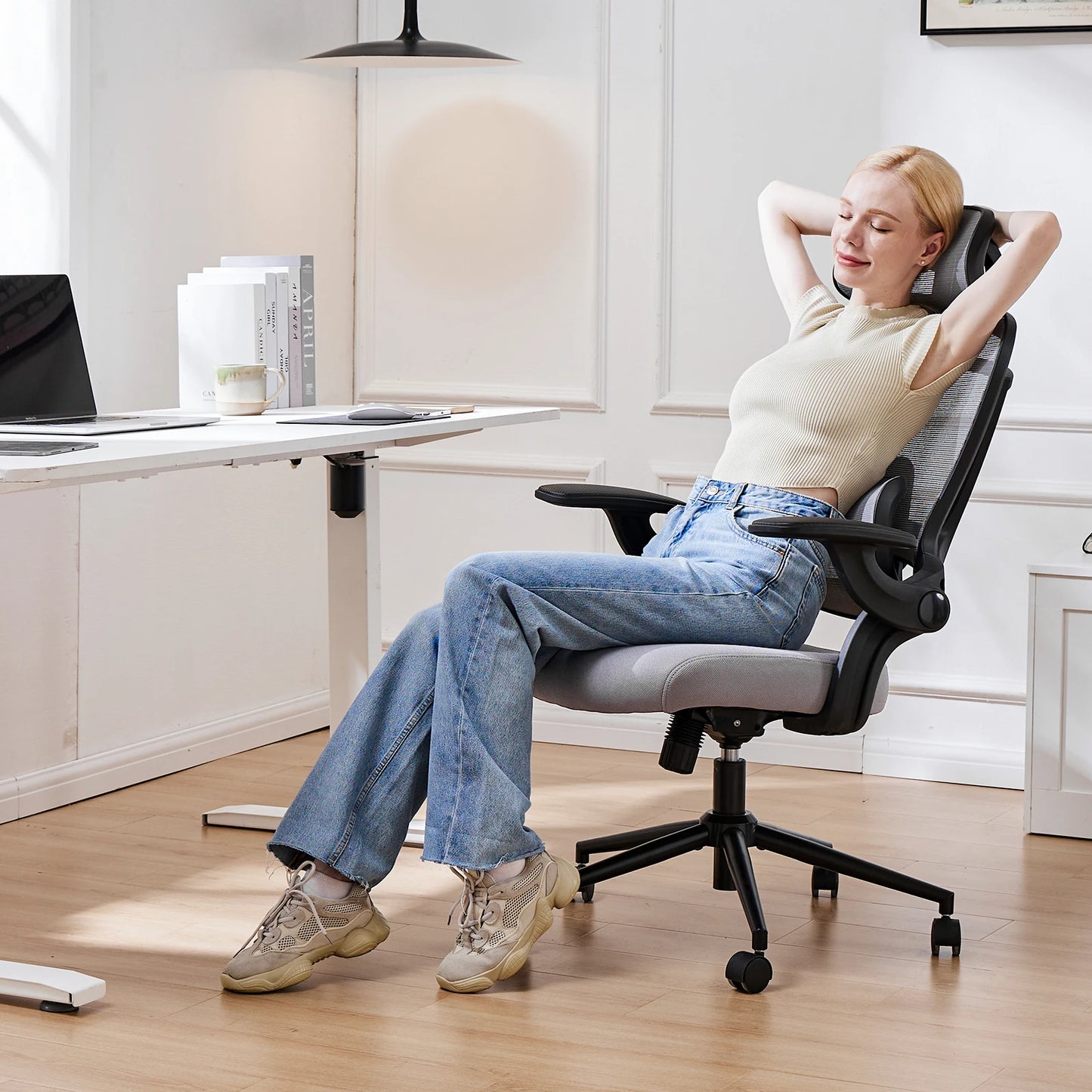 Chaise de bureau ergonomique en maille JHK avec soutien lombaire réglable, inclinable à 120 °, dossier haut, chaise d'ordinateur confortable avec accoudoirs rabattables souples