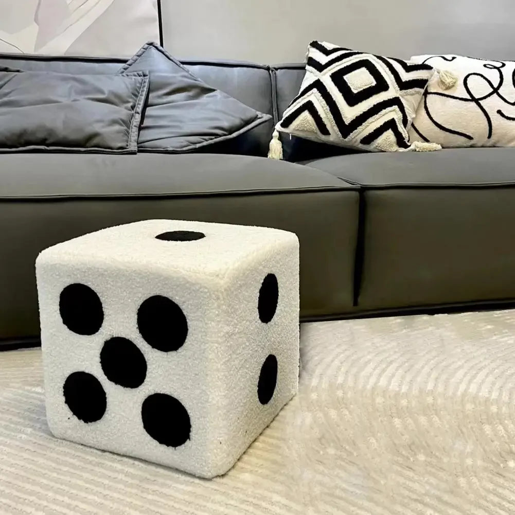 Taburete creativo con forma cúbica de imitación de lana de cordero, divertido, para dormitorio, taburete decorativo con dados, muebles móviles para sala de estar, decoración del hogar