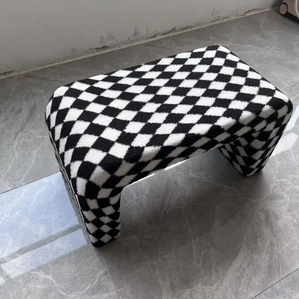 Banc à langer nordique minimaliste, tabouret de canapé, meubles de salon, chaise de canapé, chaise créative en damier noir et blanc